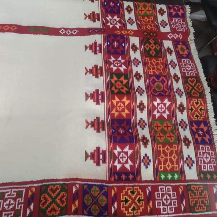 kinnauri shawl price